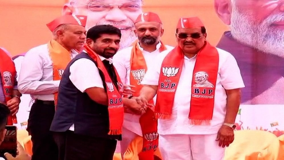 महेश वसावा भाजपा से अलग, महेश वसावा आदिवासी नेता, गुजरात आदिवासी राजनीति, आदिवासी विकास मुद्दे, भाजपा में अहंकार, आदिवासी हक की लड़ाई