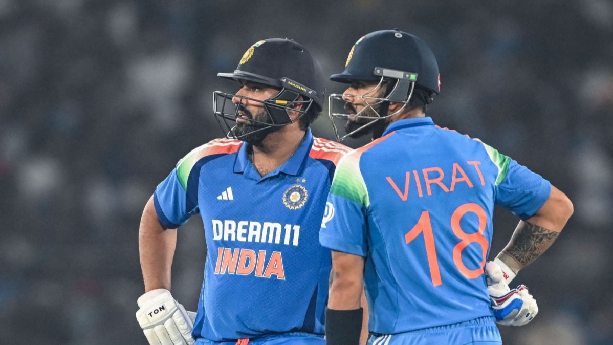 विराट कोहली,  रोहित शर्मा, क्लीन स्वीप, वन डे क्रिकेट में रोहित शर्मा और विराट कोहली के रिकॉर्ड,  ऑस्ट्रेलिया में रोहित शर्मा और विराट कोहली की उपलब्धियां,  रोहित शर्मा और विराट कोहली का ऑस्ट्रेलिया में वन डे प्रदर्शन,  भारतीय बल्लेबाजों के ऑस्ट्रेलिया में सर्वश्रेष्ठ वन डे रिकॉर्ड,  रोहित शर्मा और विराट कोहली की ऑस्ट्रेलिया में साझेदारियां, भारतीय क्रिकेट टीम