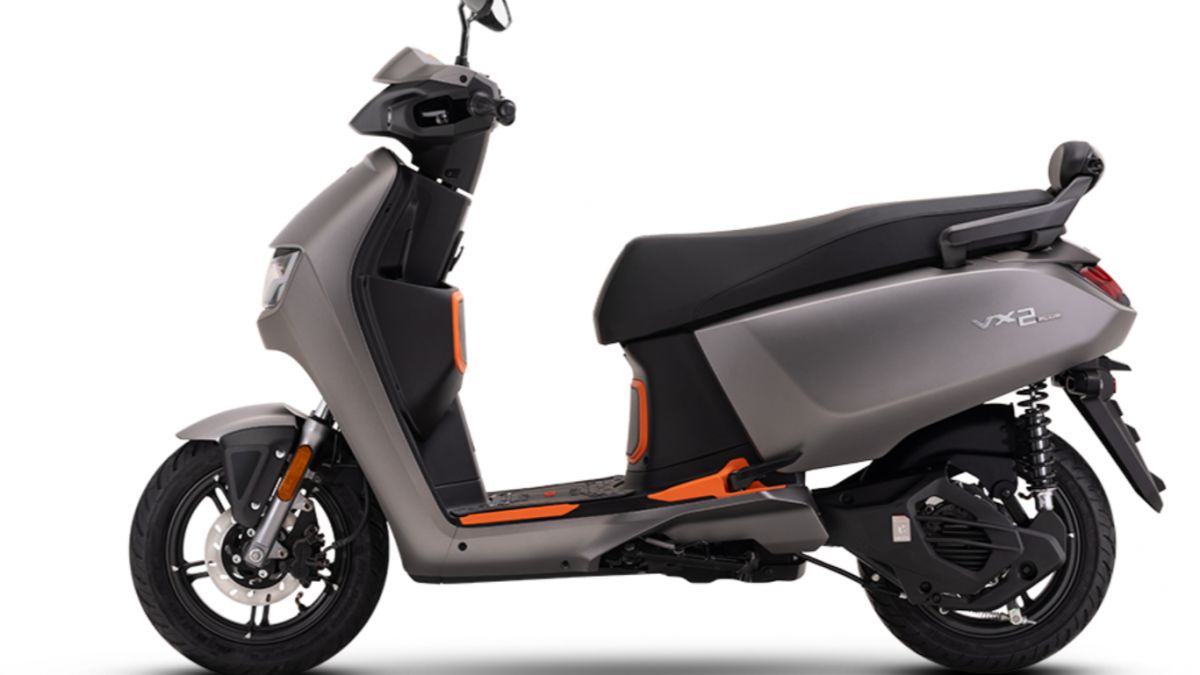 हीरो मोटोकॉर्प,  विडा,  VX2 गो, 100 KM रेंज स्कूटर, Vida VX2 Go 100 km real range review,  ₹1 लाख EV स्कूटर सेगमेंट में Vida VX2 Go की बढ़त,  Vida VX2 Go vs competitors comparison,  100 km रेंज वाले इलेक्ट्रिक स्कूटर की वास्तविक परफॉर्मेंस,  भारतीय मार्केट में Vida VX2 Go का मूल्य और फीचर्स, Vida VX2 Go की बैटरी लाइफ और रियल-वर्ल्ड परफॉर्मेंस