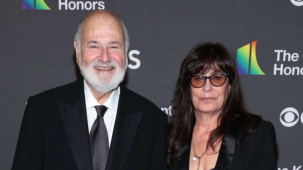 रॉब रीनर हत्या,  मिशेली रीनर मर्डर,  निक रीनर संदिग्ध,  हॉलीवुड हत्या केस,  LAPD जांच,  रीनर परिवार विवाद,  हॉलीवुड अपराध,  रीनर बेटा पूछताछ,  ब्रेंटवुड हत्या,  फिल्म निर्देशक हत्या