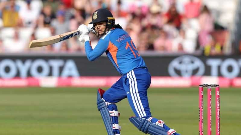 यास्तिका भाटिया वापसी कहानी,  भारतीय महिला क्रिकेट समाचार,  Yastika Bhatia comeback hindi,  चोट के बाद शानदार वापसी,  महिला टी20 क्रिकेट खबर,  यास्तिका भाटिया अर्धशतक,  क्रिकेट प्रेरणादायक कहानी हिंदी,  महिला क्रिकेटर वापसी अपडेट,  इंग्लैंड बनाम भारत महिला टी20